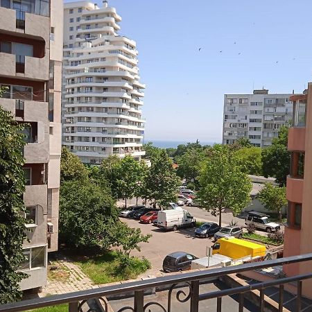 Ferienwohnung Flora Beach Burgas City Exterior foto