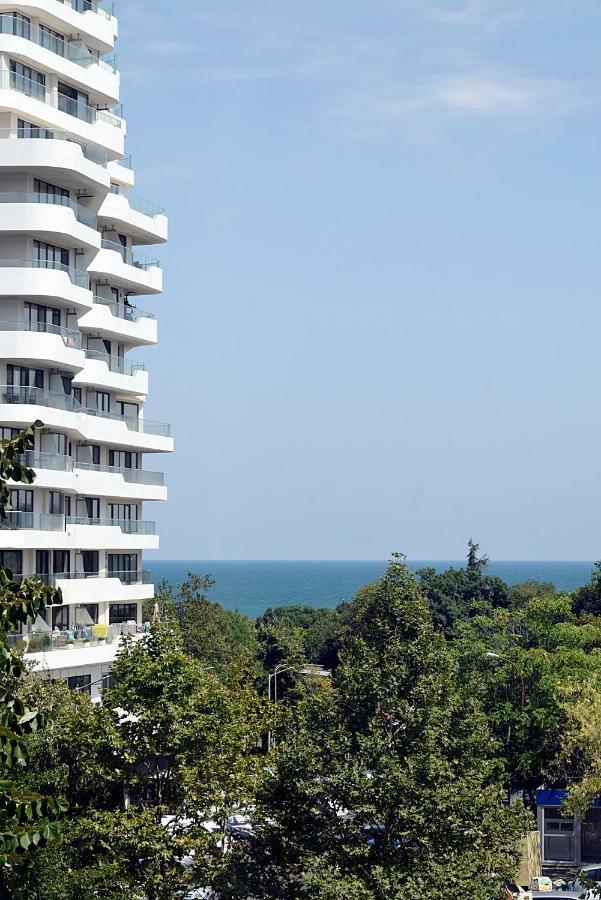 Ferienwohnung Flora Beach Burgas City Exterior foto